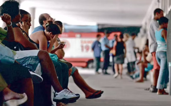 fila-sus-posto-saude O Futuro é Agora: Como a Assist Medicina e Saúde Está Moldando a Inovação na Saúde Pública